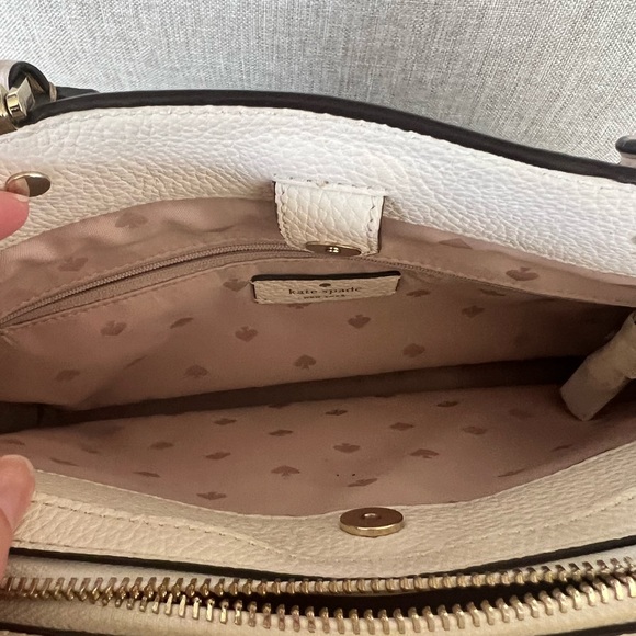 Kate Spade color block light beige/cream with gold hardware Leila medium - Picture 5 of 5